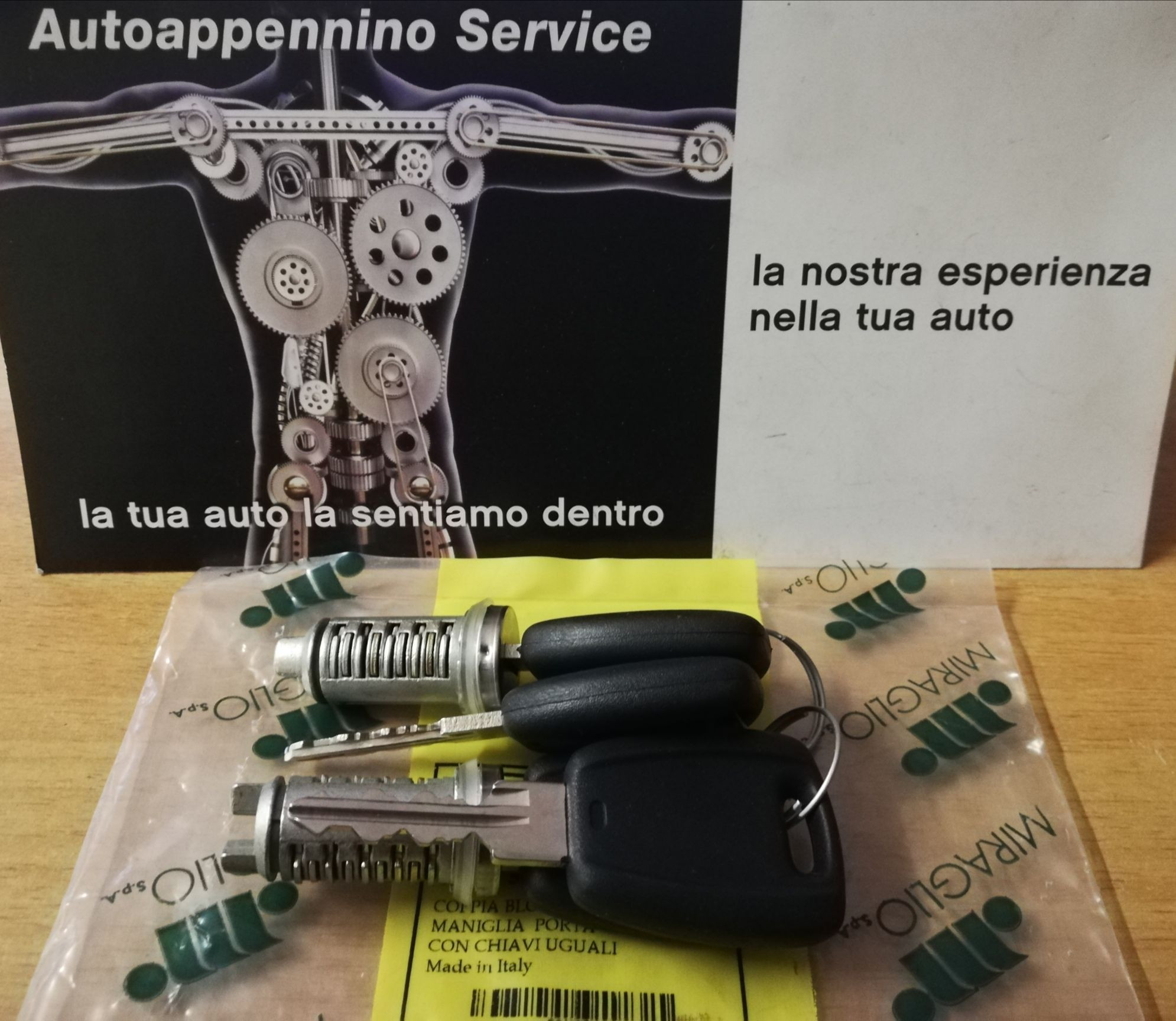 BLOCCHETTO CON CHIAVE MANIGLIA PORTA FIAT 500 /'07-/>